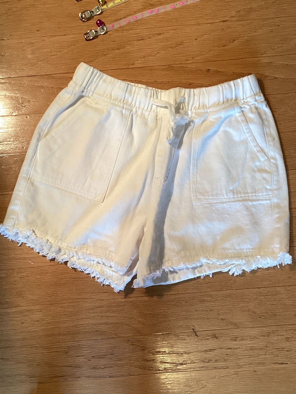 Source Unknown White Frayed-Hem Drawstring Jean Shorts
